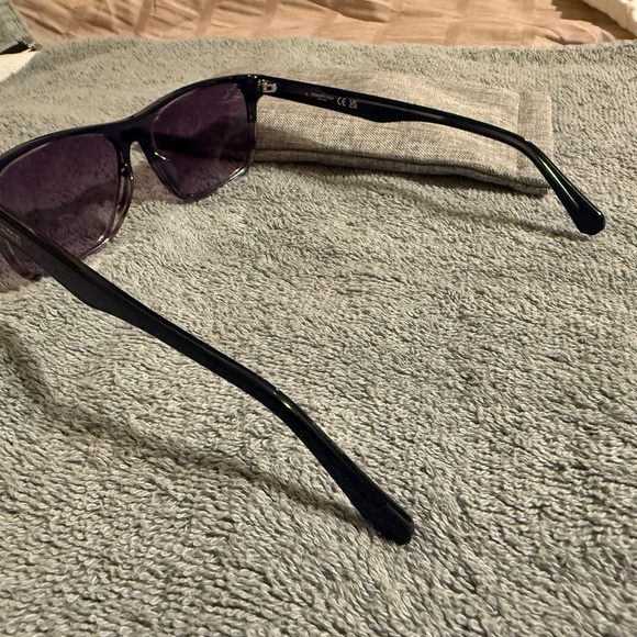 KENNETH COLE WOMENS SUNGLASSES 2-TONED BLK AVIATOR, NWT